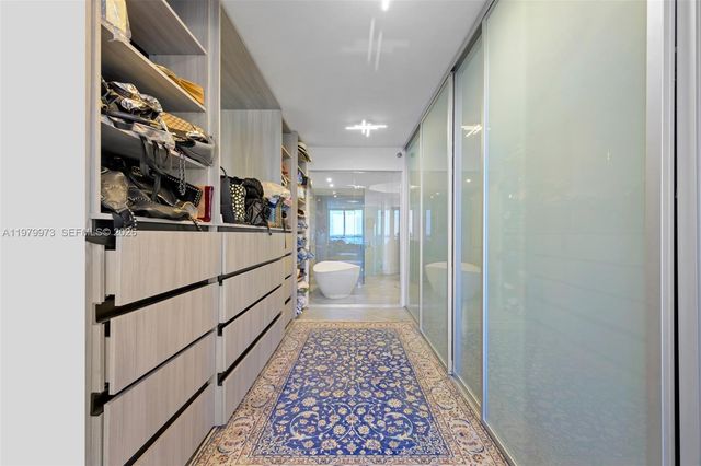 3802 NE 207th St 1101, Aventura, FL 33180