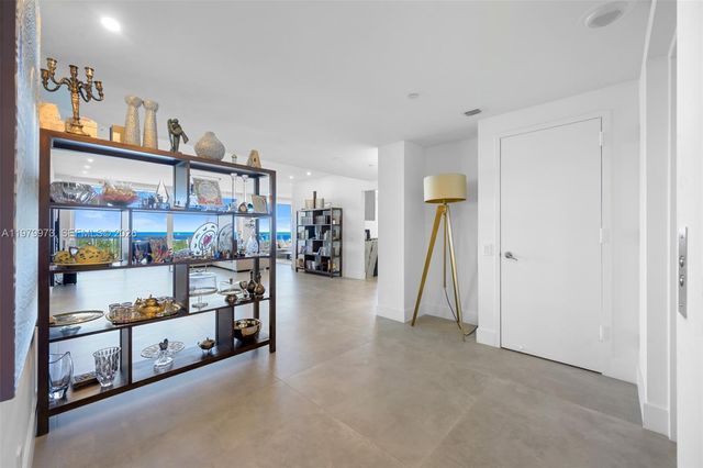 3802 NE 207th St 1101, Aventura, FL 33180