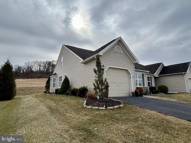 153 CAMBRIDGE LN, Lewistown, PA 17044