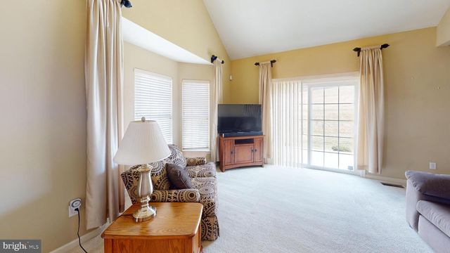 153 CAMBRIDGE LN, Lewistown, PA 17044