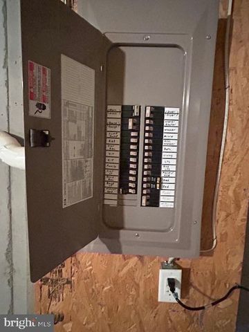 153 CAMBRIDGE LN, Lewistown, PA 17044