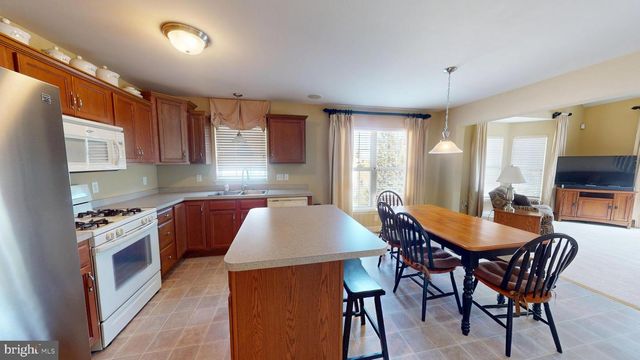 153 CAMBRIDGE LN, Lewistown, PA 17044