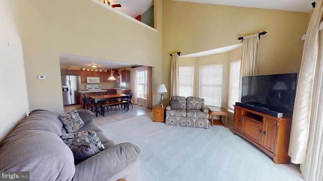 153 CAMBRIDGE LN, Lewistown, PA 17044