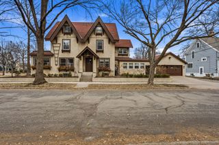 1470 W 35th Street, Minneapolis, MN 55408