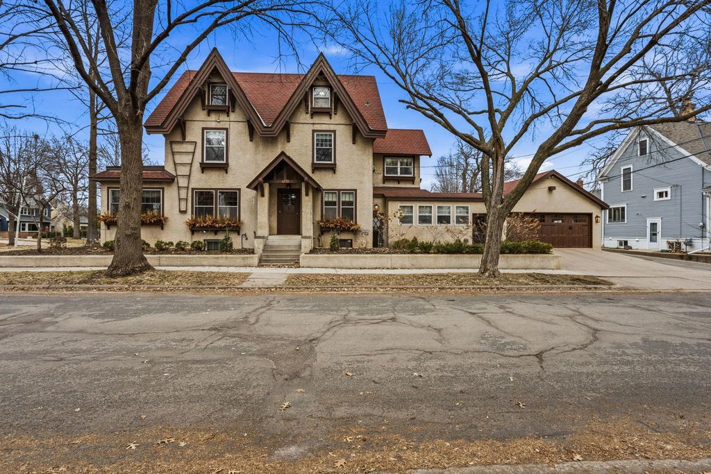 1470 W 35th Street, Minneapolis, MN 55408