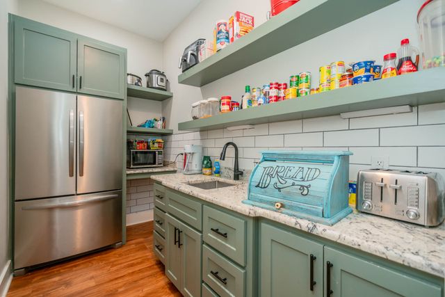 3333 State Hwy 204, Jacksonville, TX 75766