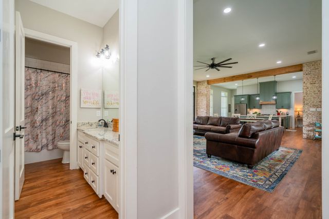 3333 State Hwy 204, Jacksonville, TX 75766