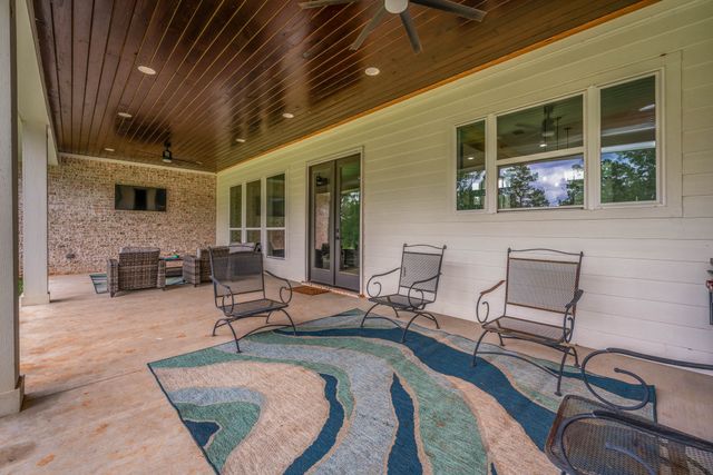 3333 State Hwy 204, Jacksonville, TX 75766