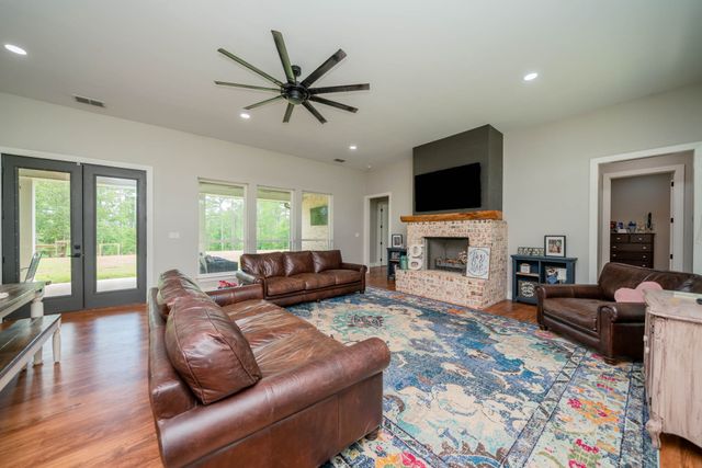 3333 State Hwy 204, Jacksonville, TX 75766