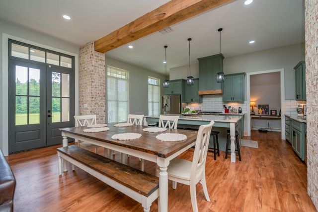 3333 State Hwy 204, Jacksonville, TX 75766