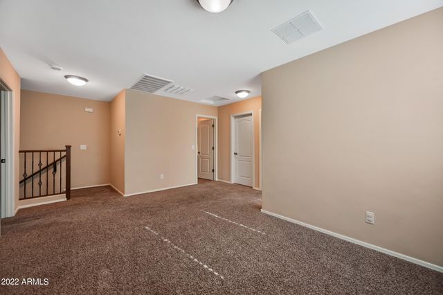 2185 S Sanders Drive, Gilbert, AZ 85295