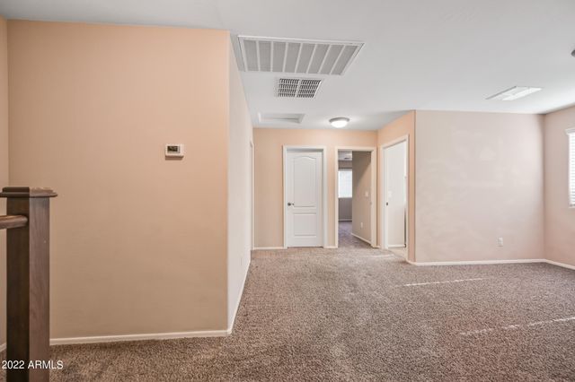 2185 S Sanders Drive, Gilbert, AZ 85295