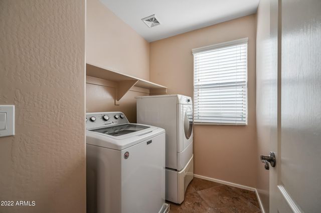 2185 S Sanders Drive, Gilbert, AZ 85295