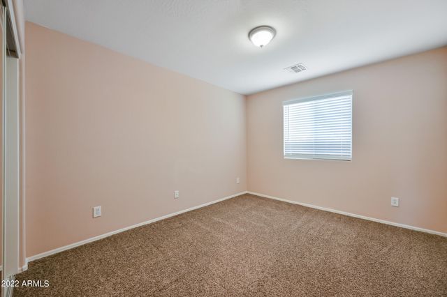 2185 S Sanders Drive, Gilbert, AZ 85295