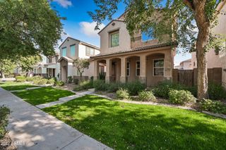 2185 S Sanders Drive, Gilbert, AZ 85295