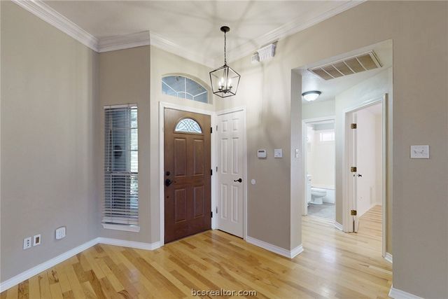 2817 Brandywine Circle, Bryan, TX 77807