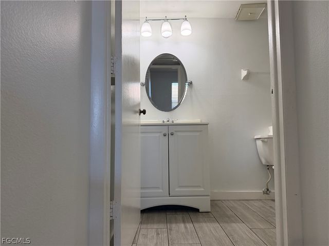 5329 Summerlin RD 2911, Fort Myers, FL 33919