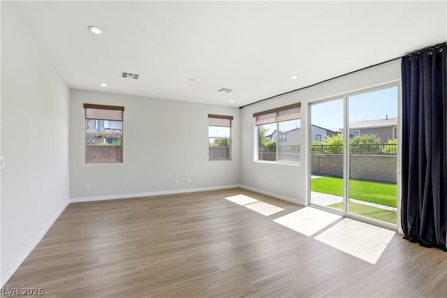 6938 Fordham Creek Street, North Las Vegas, NV 89084