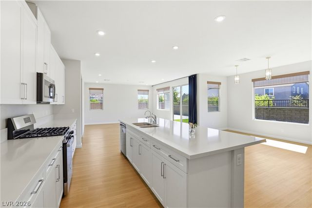 6938 Fordham Creek Street, North Las Vegas, NV 89084