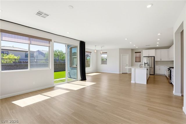6938 Fordham Creek Street, North Las Vegas, NV 89084