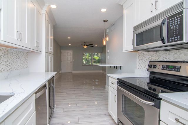 208 DANUBE AVENUE 204, Tampa, FL 33606