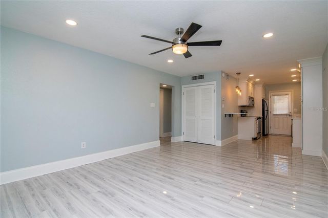 208 DANUBE AVENUE 204, Tampa, FL 33606