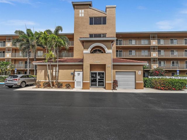 12511 Imperial Isle Drive 402, Boynton Beach, FL 33437