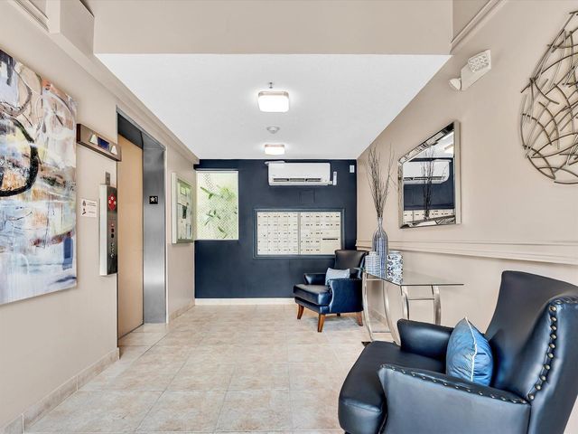 12511 Imperial Isle Drive 402, Boynton Beach, FL 33437