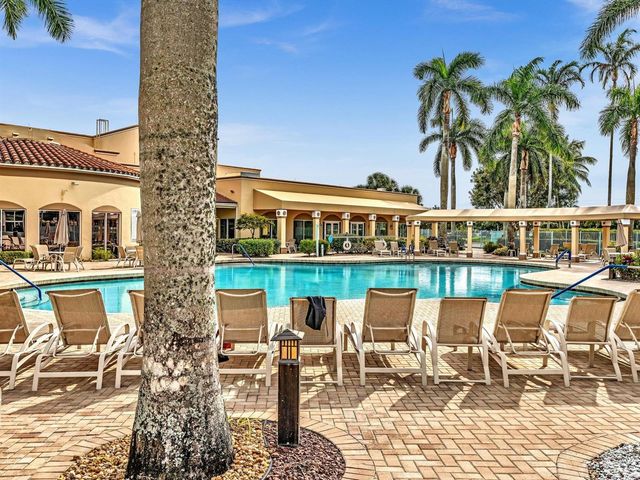 12511 Imperial Isle Drive 402, Boynton Beach, FL 33437