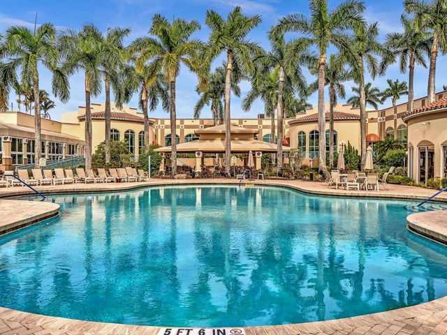 12511 Imperial Isle Drive 402, Boynton Beach, FL 33437