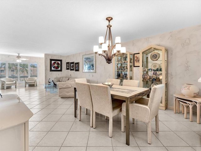 12511 Imperial Isle Drive 402, Boynton Beach, FL 33437