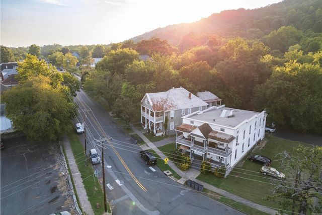 400 & 402 Quapaw Avenue, Hot Springs, AR 71901