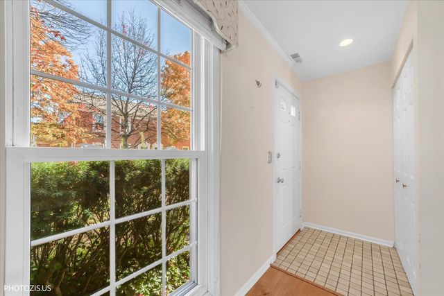 1429 Pebblecreek Drive, Glenview, IL 60025