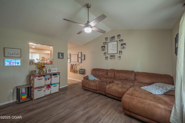 603 S Spring Street, Grove, OK 74344