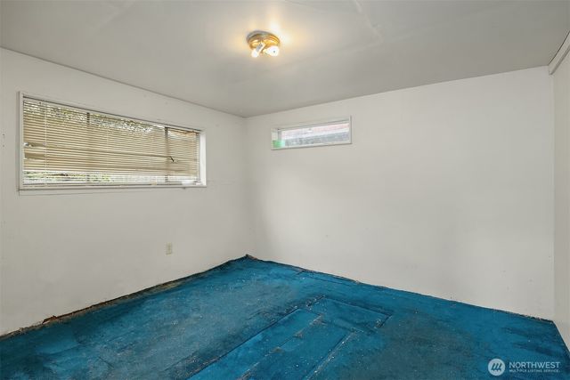 15527 Wallingford Avenue N, Shoreline, WA 98133