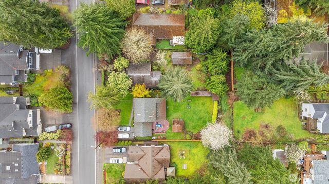 15527 Wallingford Avenue N, Shoreline, WA 98133