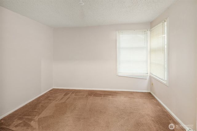 15527 Wallingford Avenue N, Shoreline, WA 98133