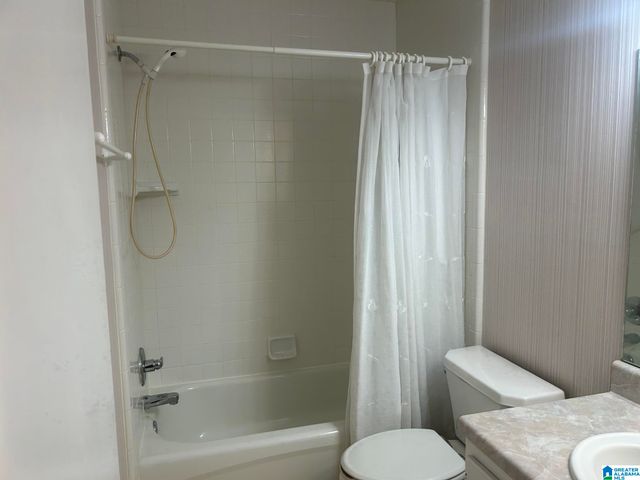 1415 HERNDON DRIVE, Weaver, AL 36277