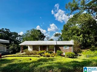 1415 HERNDON DRIVE, Weaver, AL 36277