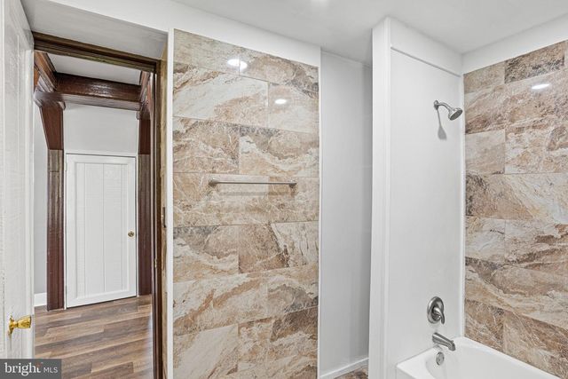 283 N LOCUST POINT ROAD, Mechanicsburg, PA 17050