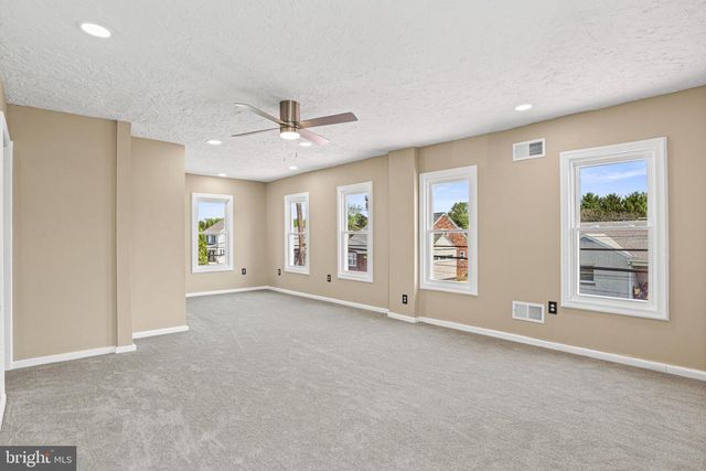 283 N LOCUST POINT ROAD, Mechanicsburg, PA 17050