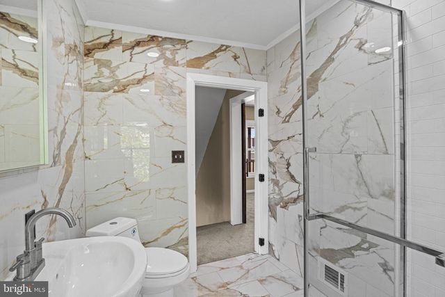283 N LOCUST POINT ROAD, Mechanicsburg, PA 17050