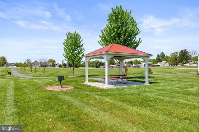 283 N LOCUST POINT ROAD, Mechanicsburg, PA 17050