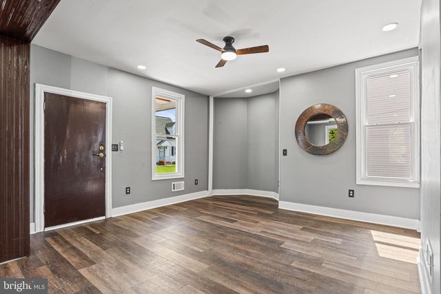 283 N LOCUST POINT ROAD, Mechanicsburg, PA 17050