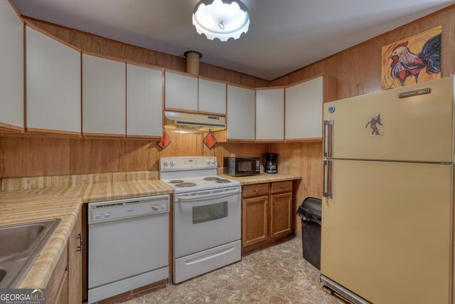 8088 Ivylog Gap Road, Young Harris, GA 30582