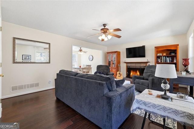 118 Jordan Lane, Talking Rock, GA 30175