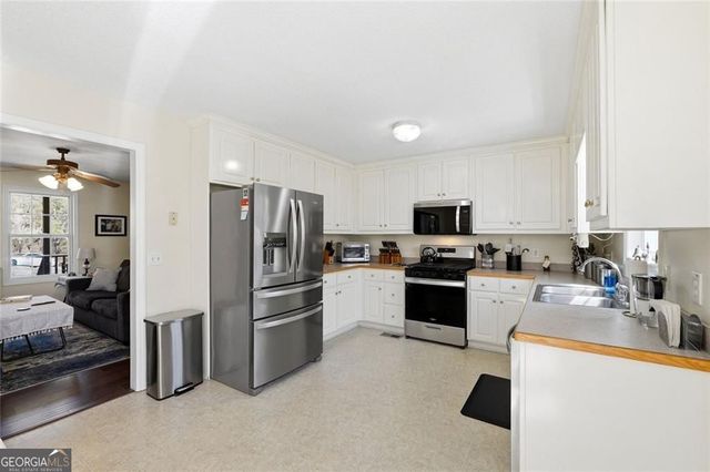 118 Jordan Lane, Talking Rock, GA 30175