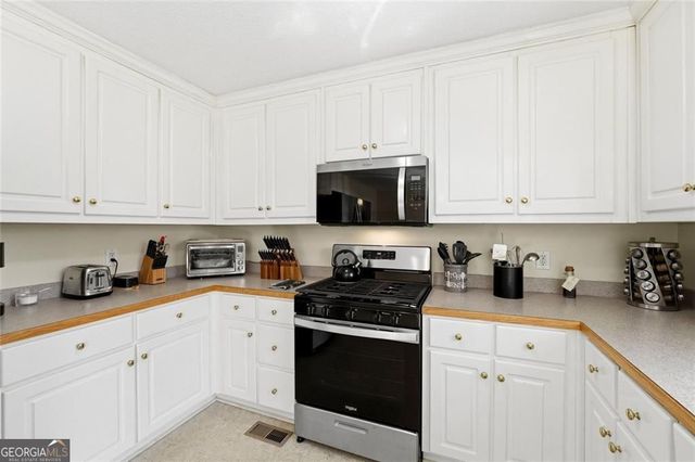 118 Jordan Lane, Talking Rock, GA 30175