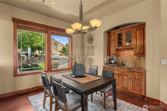 1680 Skyline Drive, Wenatchee, WA 98801