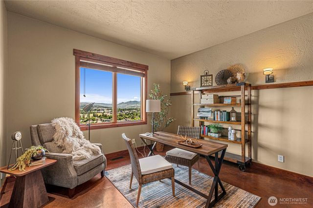 1680 Skyline Drive, Wenatchee, WA 98801